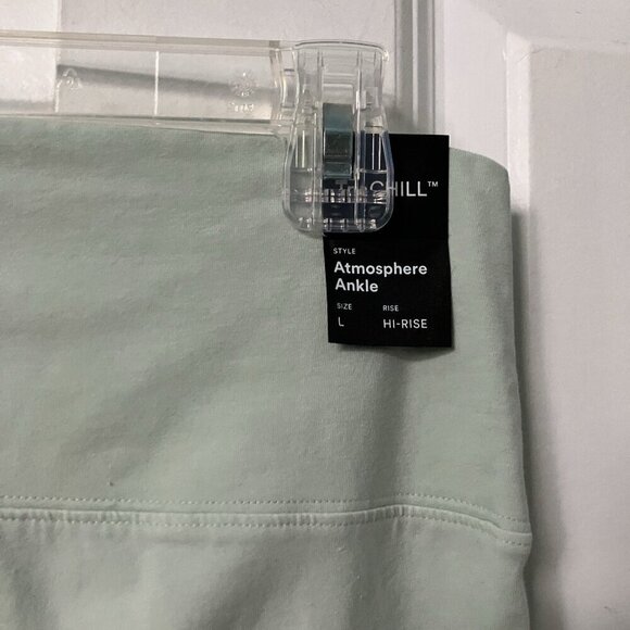 TNA CHILL Atmosphere Ankle Leggings Womens L NWT Green Yoga Running - Picture 2 of 8